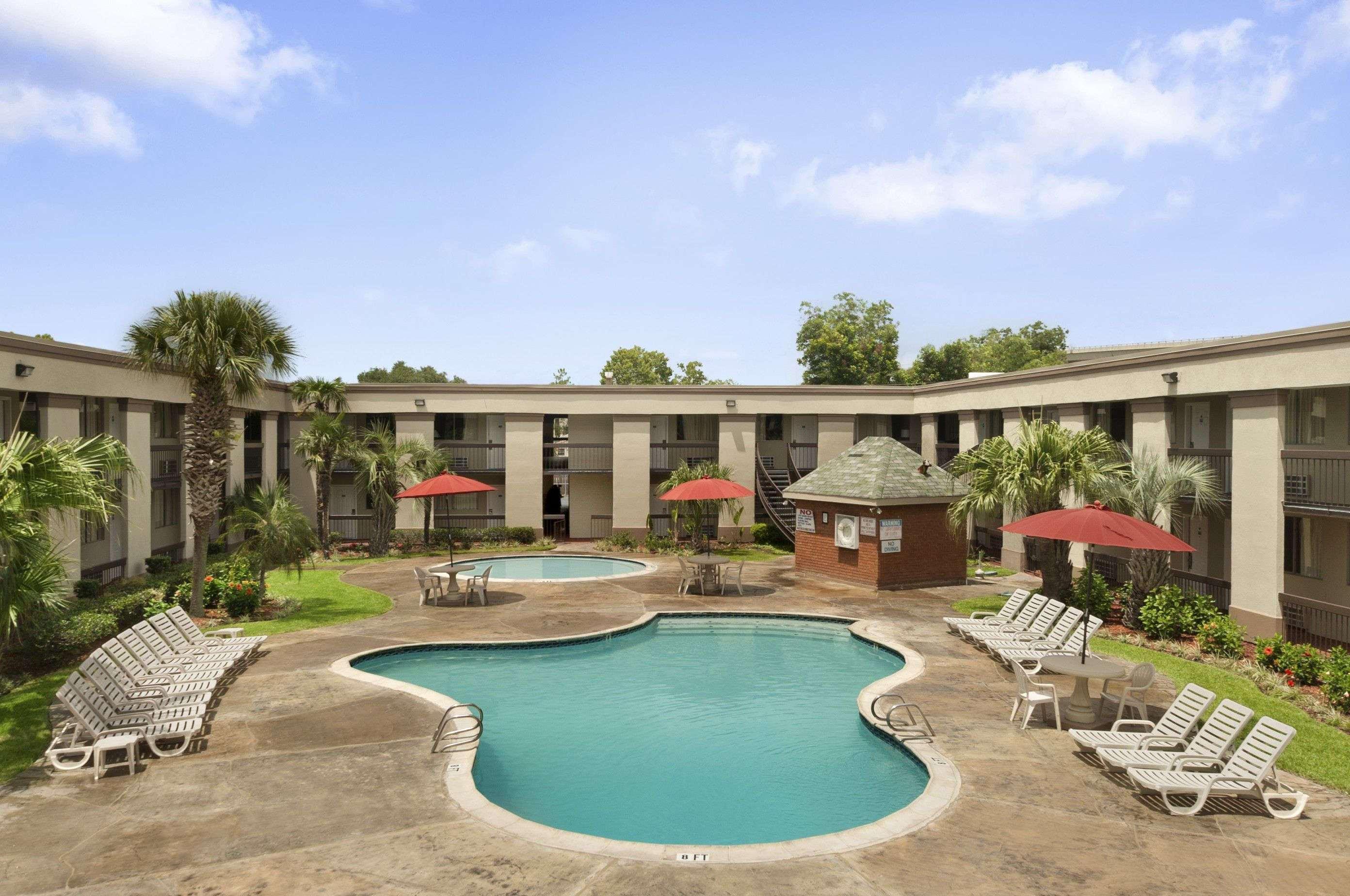 Travelodge By Wyndham New Orleans Harvey Hotel Bagian luar foto