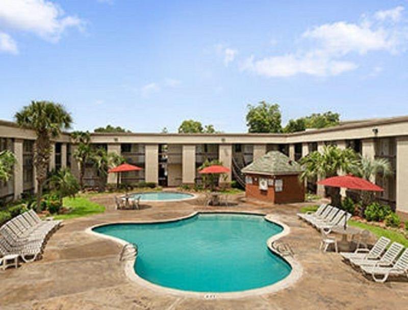 Travelodge By Wyndham New Orleans Harvey Hotel Bagian luar foto