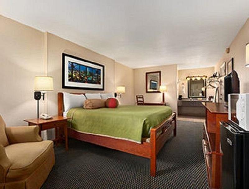 Travelodge By Wyndham New Orleans Harvey Hotel Bagian luar foto