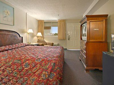 Travelodge By Wyndham New Orleans Harvey Hotel Bagian luar foto